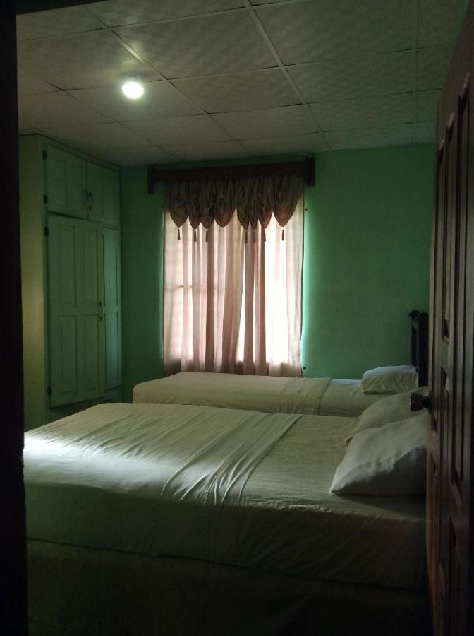 Puerto Armuelles Hostel Guayacan מראה חיצוני תמונה